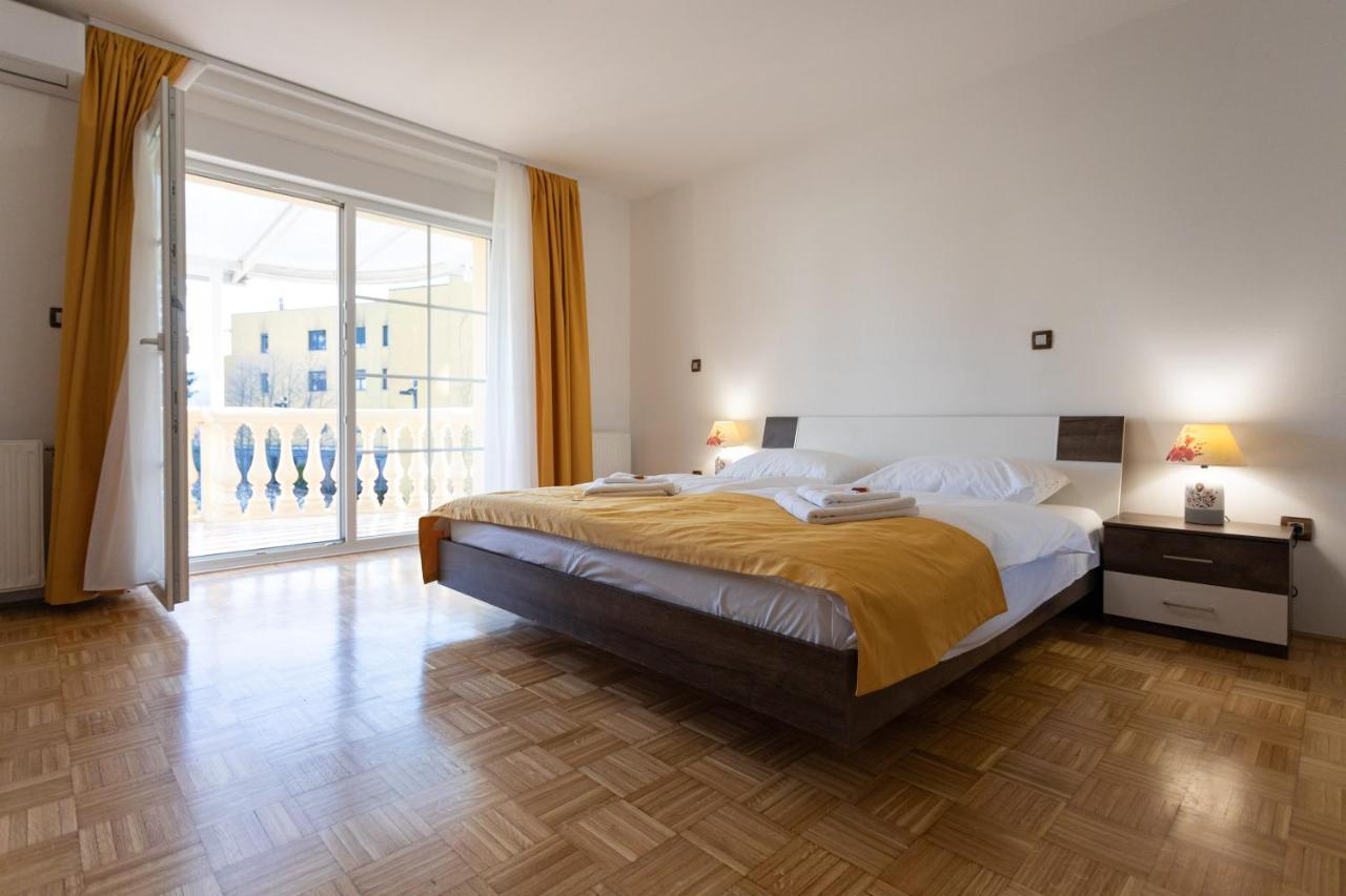 Apartments And Rooms Rubina Ljubljana Luaran gambar