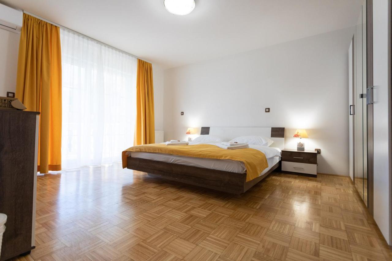 Apartments And Rooms Rubina Ljubljana Luaran gambar