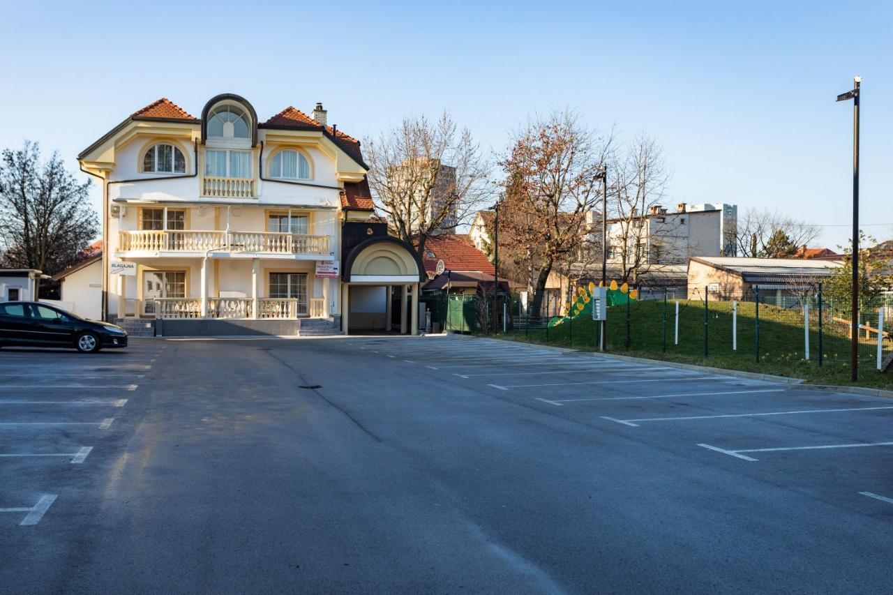 Apartments And Rooms Rubina Ljubljana Luaran gambar