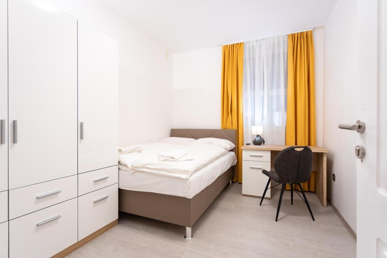 Apartments And Rooms Rubina Ljubljana Luaran gambar